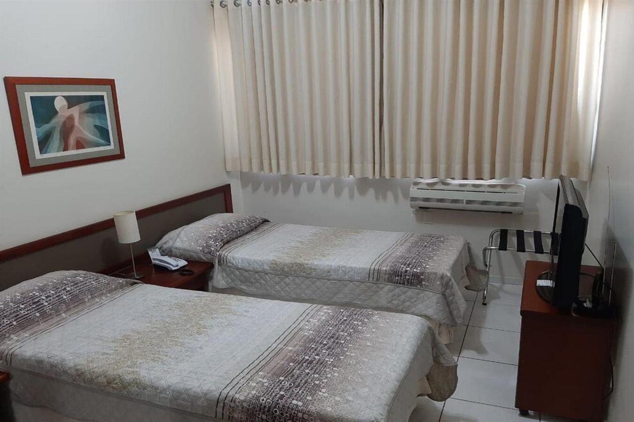 Hotel Flat Bassano Vaccarini リベイラン・プレト エクステリア 写真