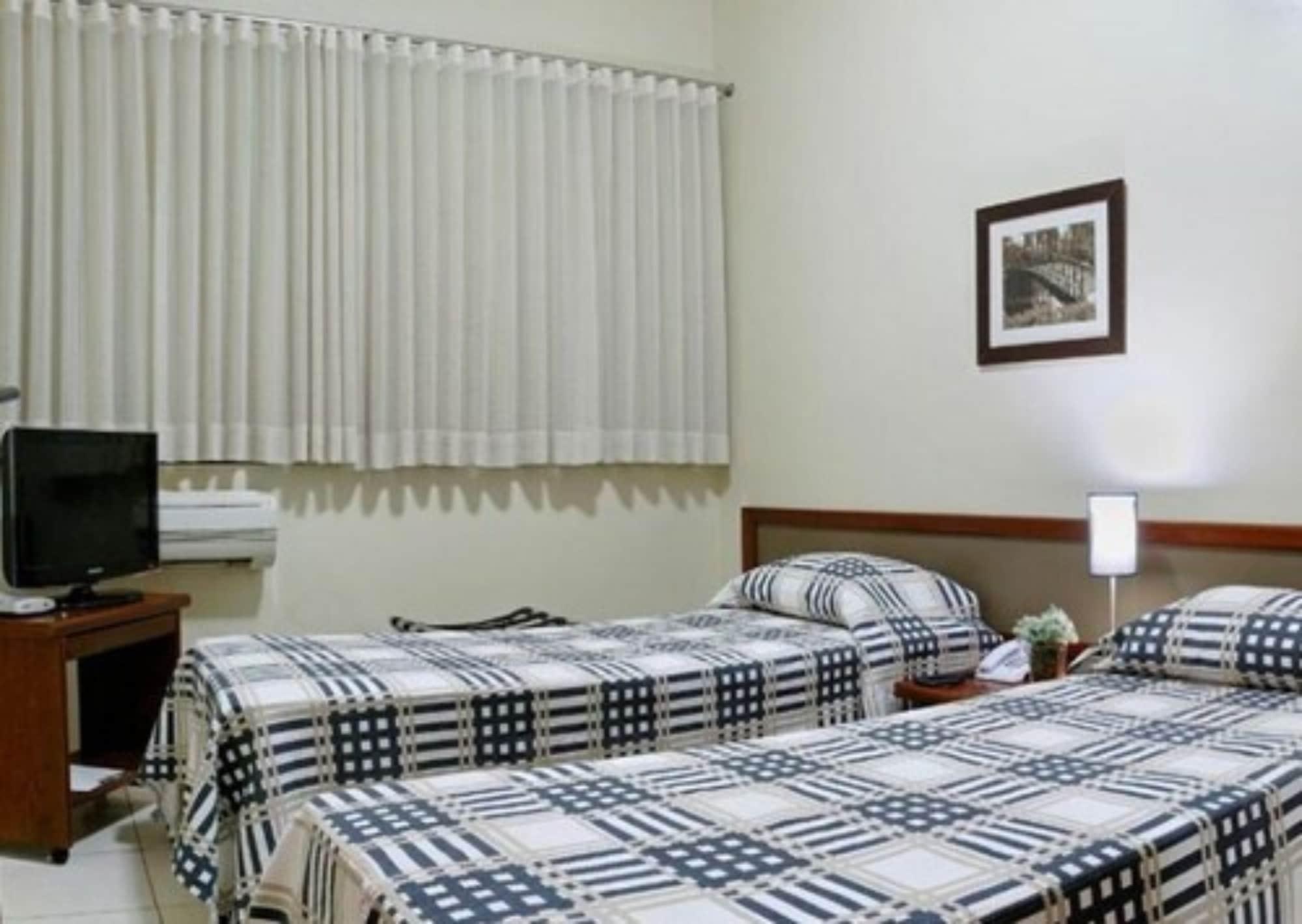 Hotel Flat Bassano Vaccarini リベイラン・プレト エクステリア 写真