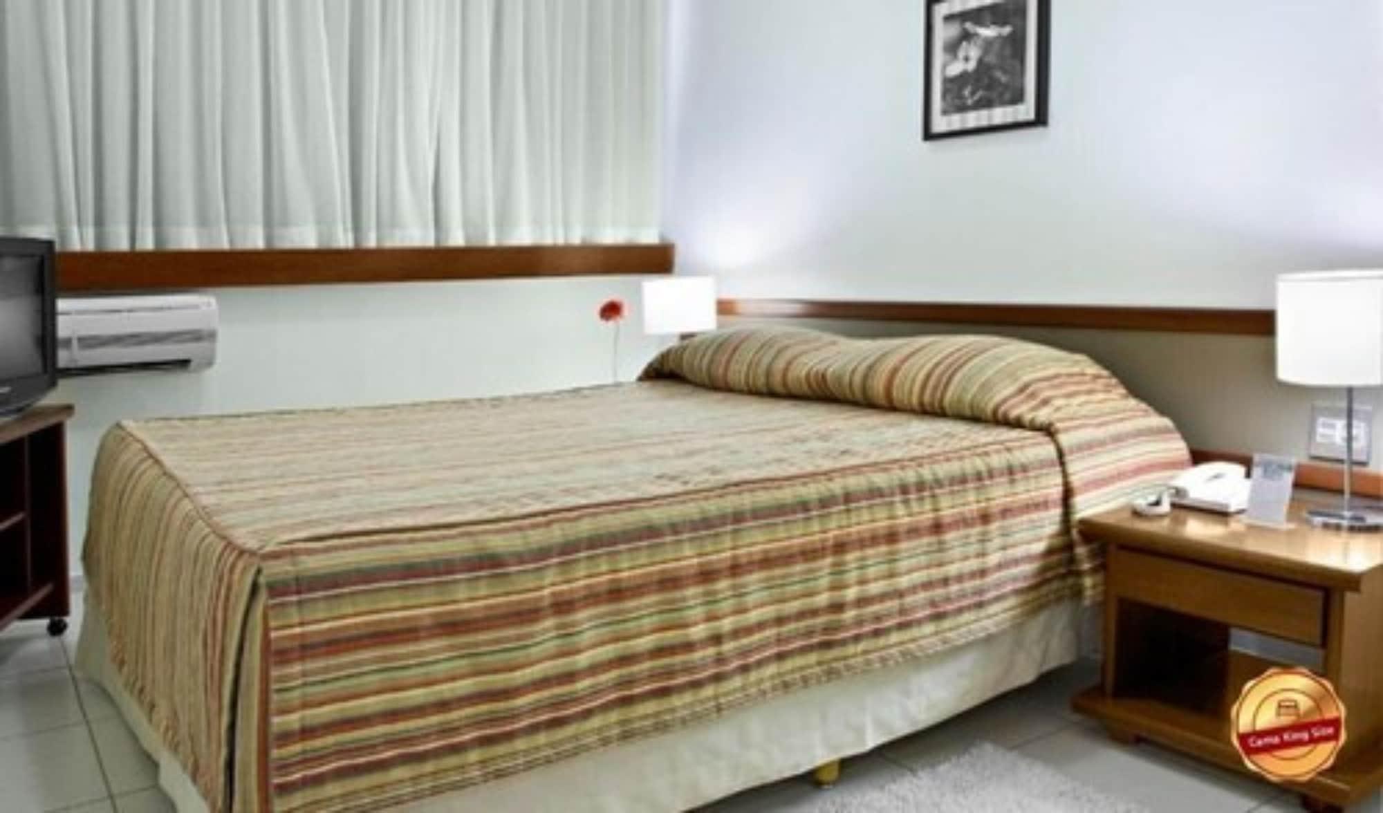 Hotel Flat Bassano Vaccarini リベイラン・プレト エクステリア 写真