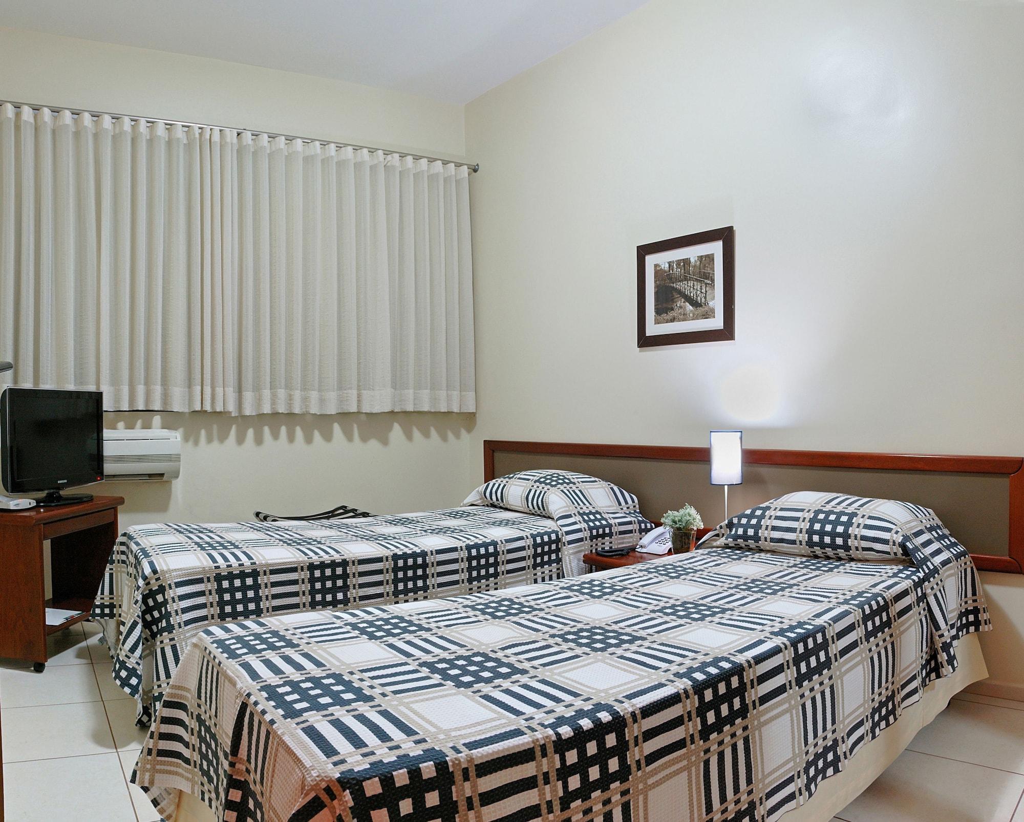 Hotel Flat Bassano Vaccarini リベイラン・プレト エクステリア 写真